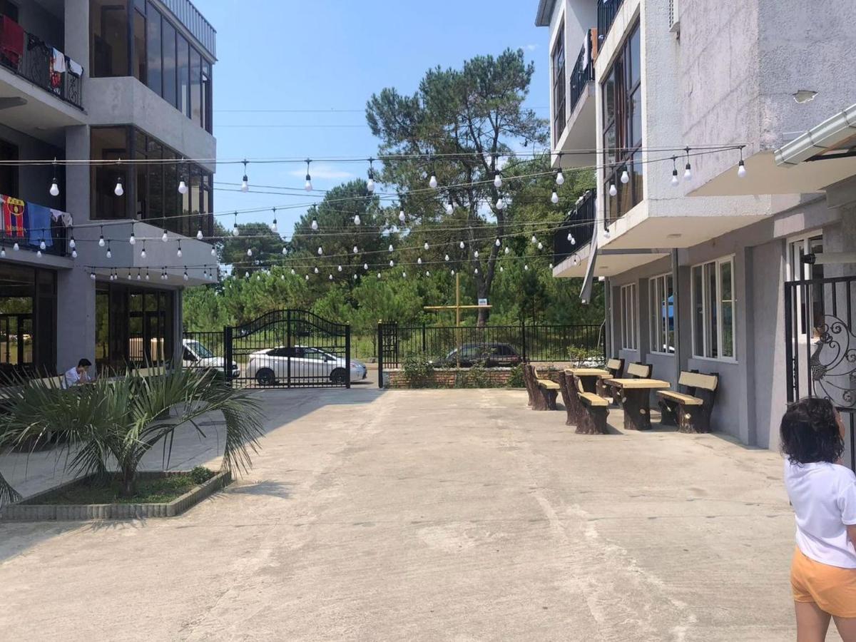 Hotel Guga Kobuleti Exterior foto