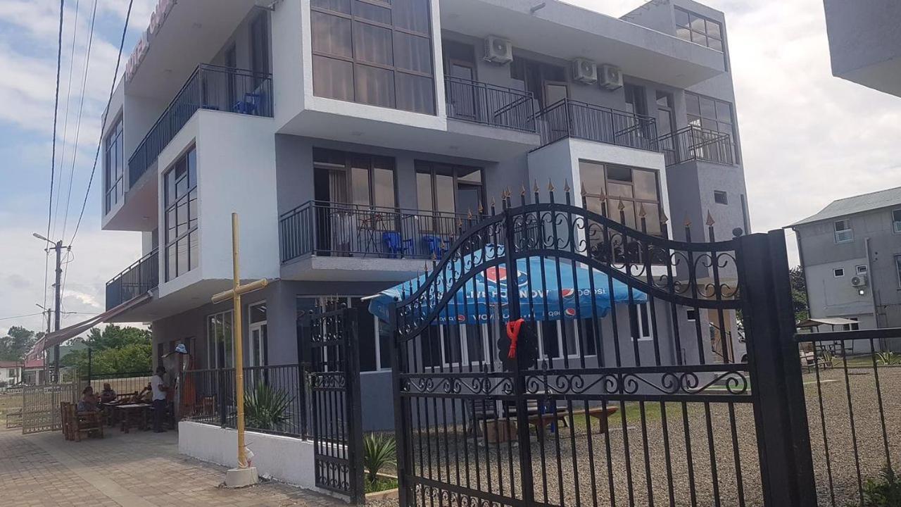 Hotel Guga Kobuleti Exterior foto
