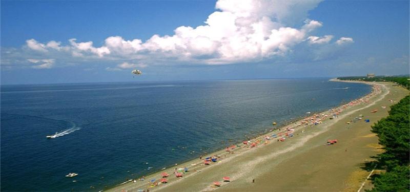 Hotel Guga Kobuleti Exterior foto
