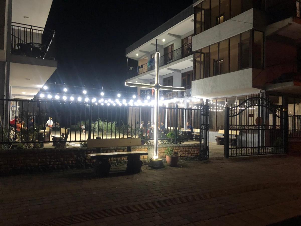 Hotel Guga Kobuleti Exterior foto