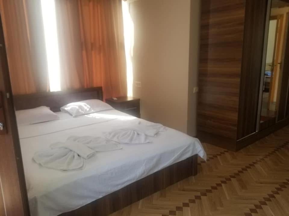 Hotel Guga Kobuleti Exterior foto